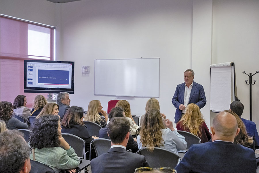 Éxito del primer encuentro entre empresarios organizado por la ACBM