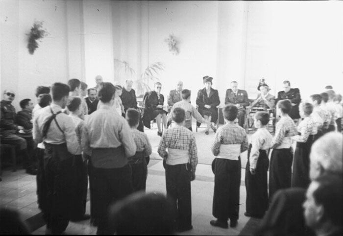 Fotógrafos en Boadilla: Martín Santos Yubero (1903-1994)