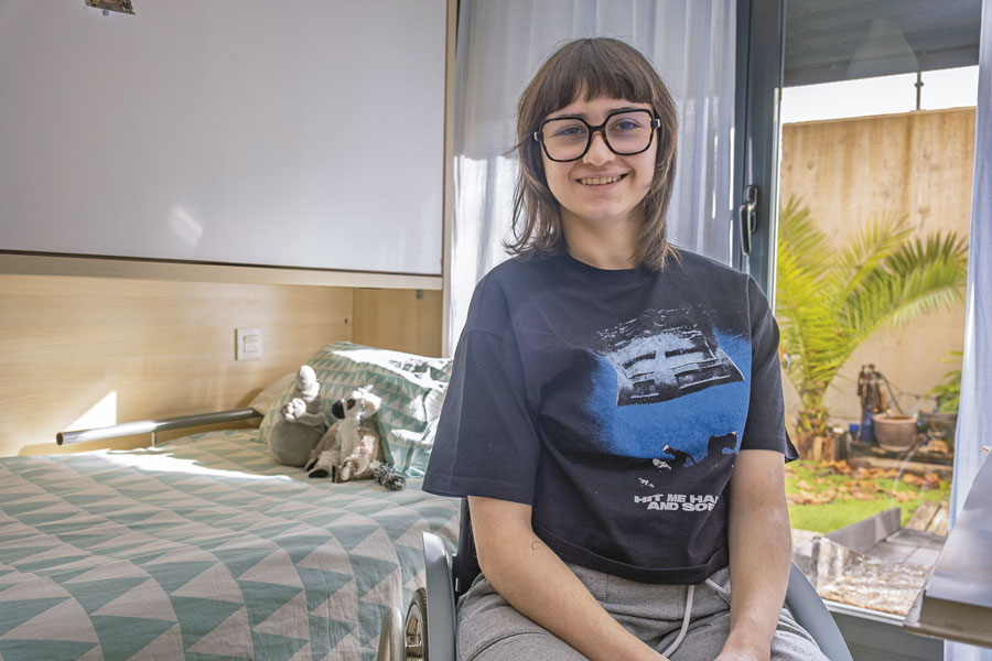 Marta Sánchez, vecina de Boadilla del Monte, afectada por Ataxia de Friedreich Marta Sánchez, vecina de Boadilla del Monte, afectada por Ataxia de Friedreich