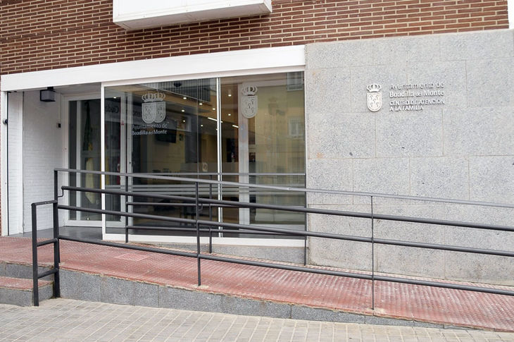 Centro de Atención a la Familia (CAF) de Boadilla del Monte Centro de Atención a la Familia (CAF) de Boadilla del Monte