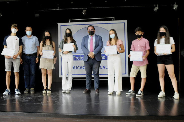 121 alumnos de Boadilla del Monte premiados por su expediente académico o su compromiso social