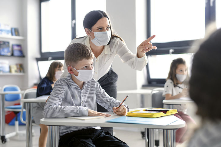  La Comunidad de Madrid defiende las clases presenciales el próximo curso