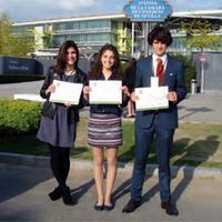 Alumnos del colegio Virgen de Europa que representarán a España en las sesiones internacionales de los debates en lengua inglesa del European Youth Parliament 2015.